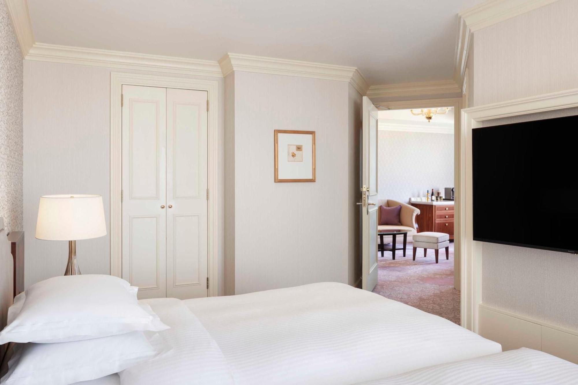Nagoya Marriott Associa Hotel מראה חיצוני תמונה A bedroom at the hotel