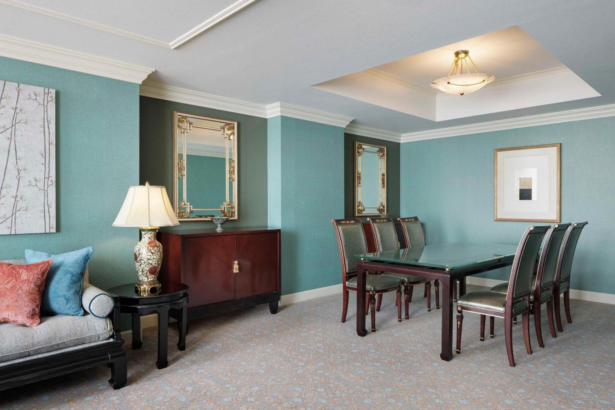 Nagoya Marriott Associa Hotel מראה חיצוני תמונה A living room at The Ritz-Carlton, Boston